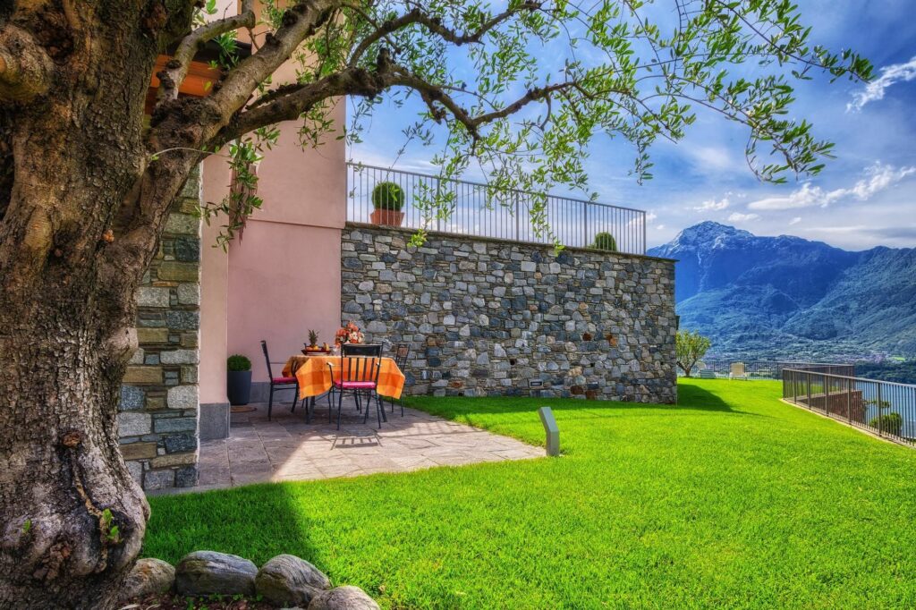 Olive Ferienwohnung mit Garten (EG) - 1