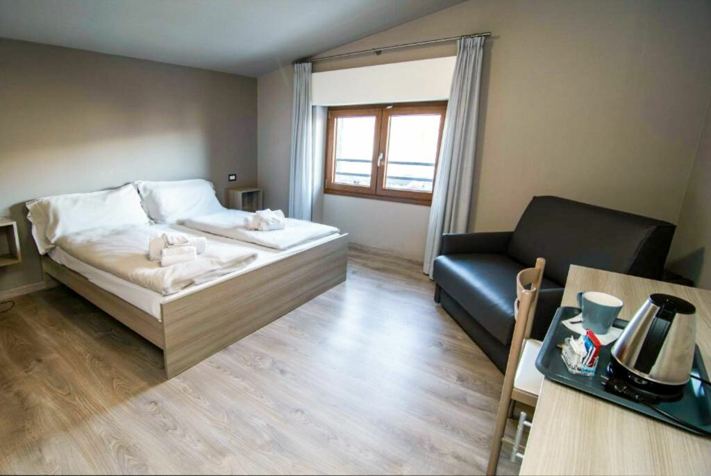 Hotel Saligari Doppelzimmer Bergblick - 4